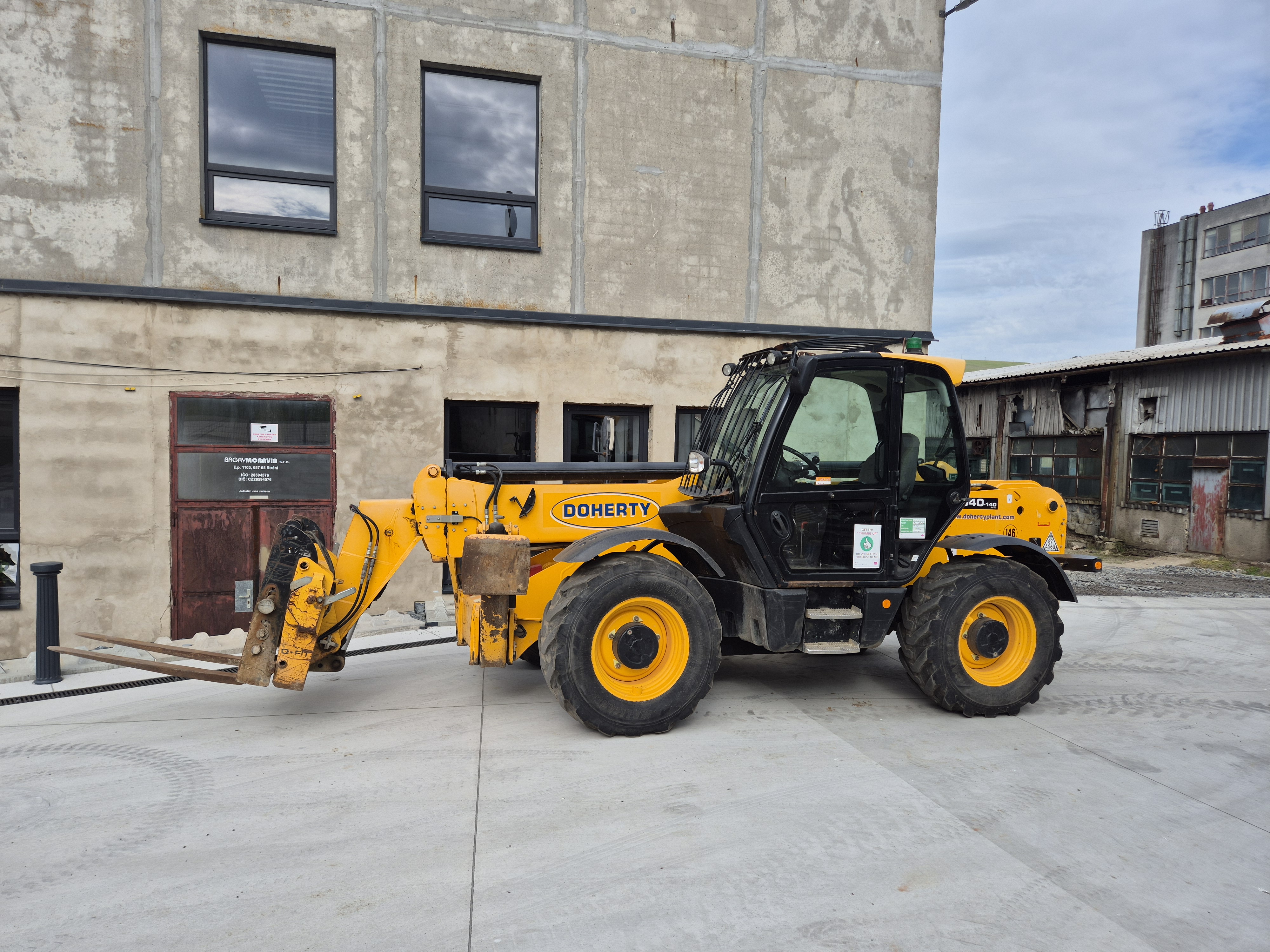 JCB 540-140 TELESKOPICKÝ MANIPULÁTOR,R.V.2018